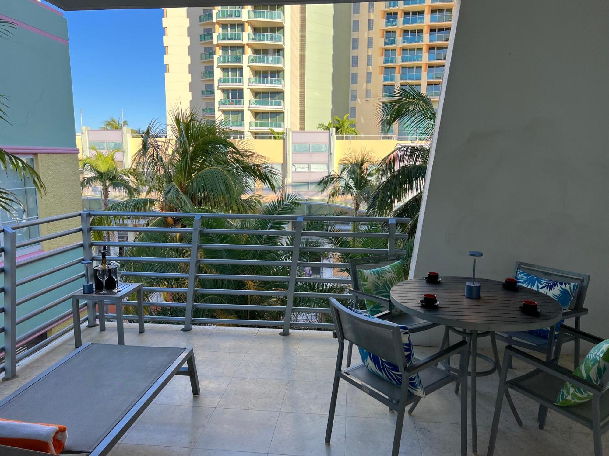 Boutique Suites 3 Min Walk To Beach Miami Beach Exterior photo
